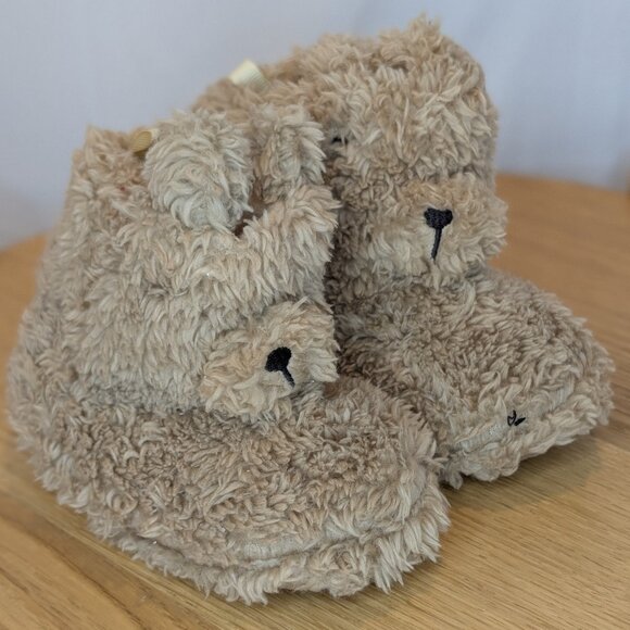 ❤️ 2 for 10 ❤️ Gap Teddy Bear Fluffy Slippers - Picture 1 of 4